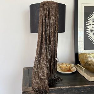 Echo metallic thread scarf